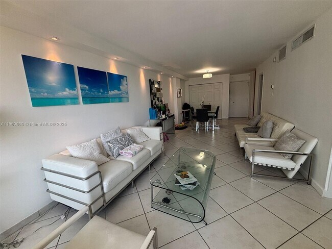 Aquasol unit T-F, Miami Beach, FL 33141 - photo 3