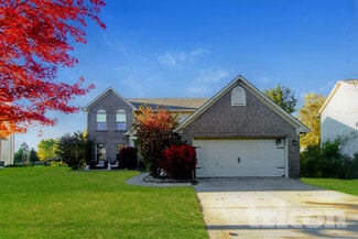 4950 Aquaduct Dr, Greenwood, IN 46142