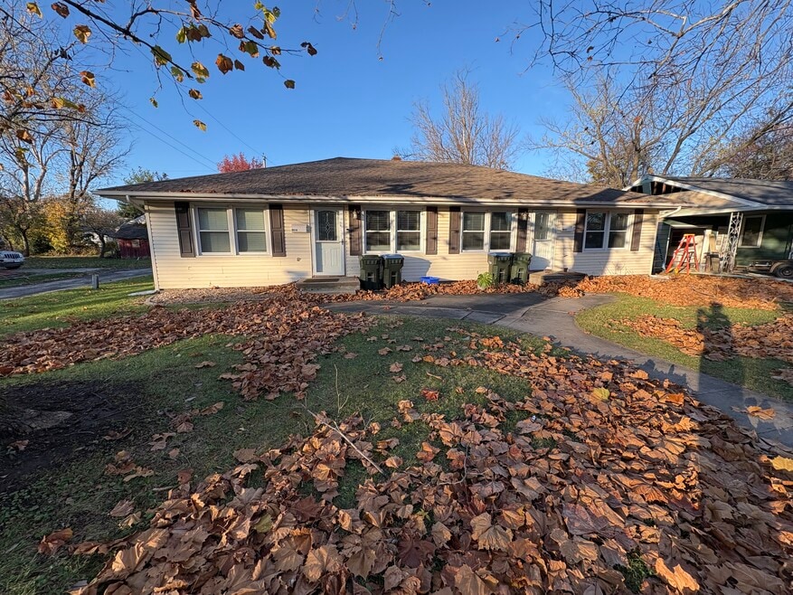 901 E Scott St unit B, Kirksville, MO 63501 - photo 1