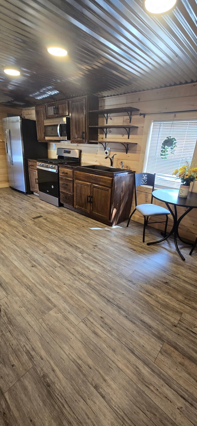 279 Bangor Rd Unit 279 B, Unity, ME 04988