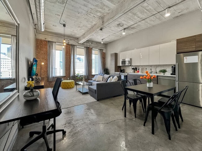 500 S Ervay St unit ID1055724P, Dallas, TX 75201 - photo 4