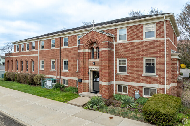 St Augustine Elementary School is a quality school located in Barberton.