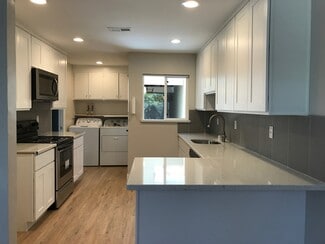 540 Monica Ln, Campbell, CA 95008