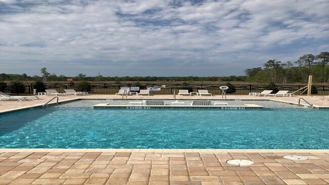 560 Strawberry Field Way, Galivants Ferry, SC 29544 - photo 7