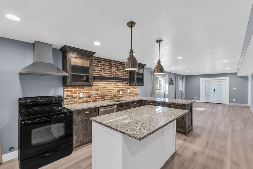 38 Manilla Cir, Draper, UT 84020 - photo 1