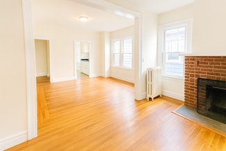 10 Walden St Unit 2, Hamden, CT 06517