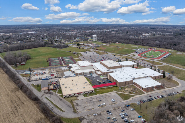 Davison High School is a public magnet school and is part of Davison Community Schools.