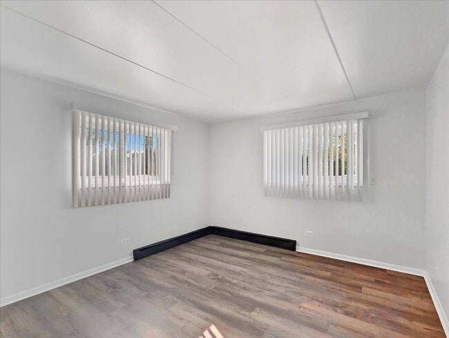 300 Marlene Ct unit 1, Wauconda, IL 60084 - photo 5