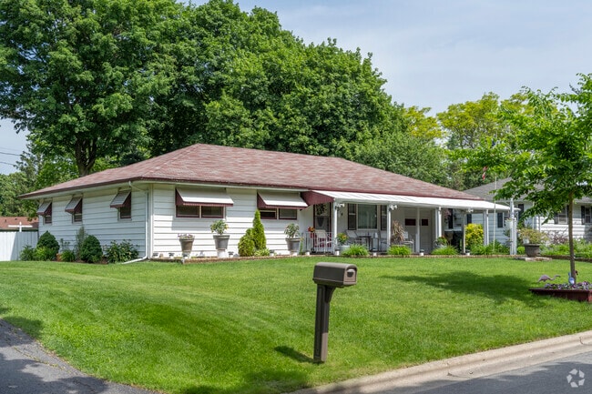 Greater Sandburg is full of many modest-sized ranchers in the $250k range.