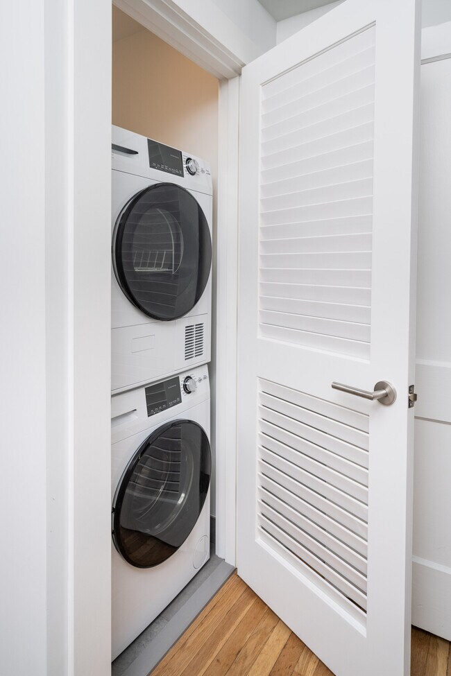 18 Forest St unit 3, Cambridge, MA 02140 - photo 7