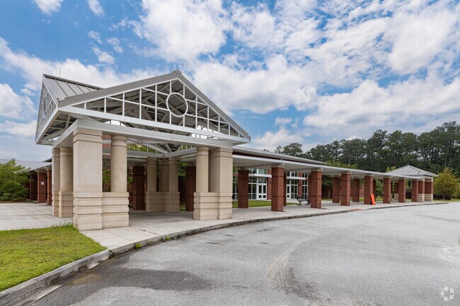 Godley Station School is a public school located in Pooler, Georgia.
