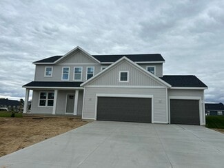 6642 Ravine Point Dr NE, Rockford, MI 49341