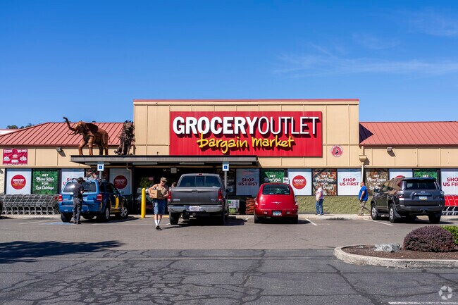 Grocery Outlet has a lot of fresh produce.