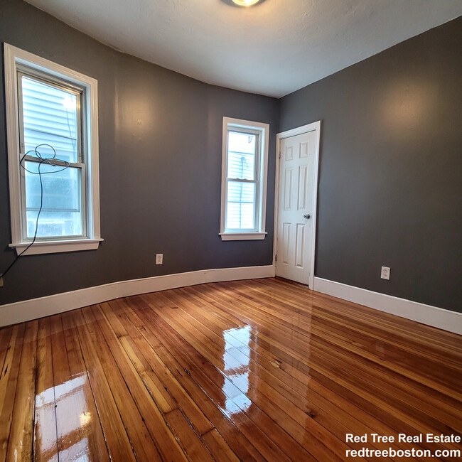 202 Norwell St unit 3, Dorchester Center, MA 02124 - photo 7