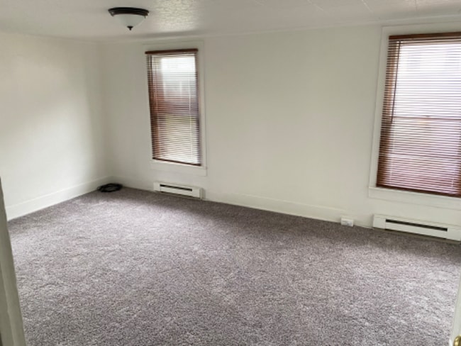 726 Buffalo St, Franklin, PA 16323 - photo 3