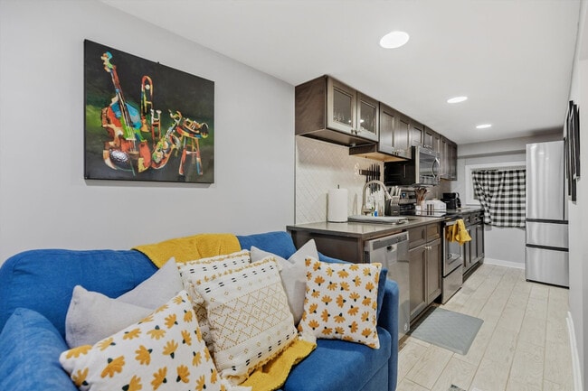 814 Randolph St NW unit ID1037745P, Washington, DC 20011 - photo 3