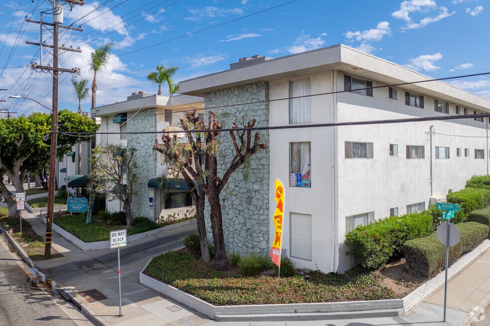 2700 and 2704 Aviation Blvd., Redondo Beach, CA 90278 - photo 1