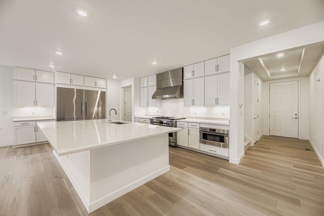 15596 W Beloit Ave, Morrison, CO 80465 - photo 3