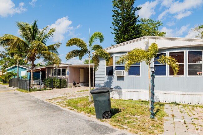 Serene living in manufactured homes of Ranchette.