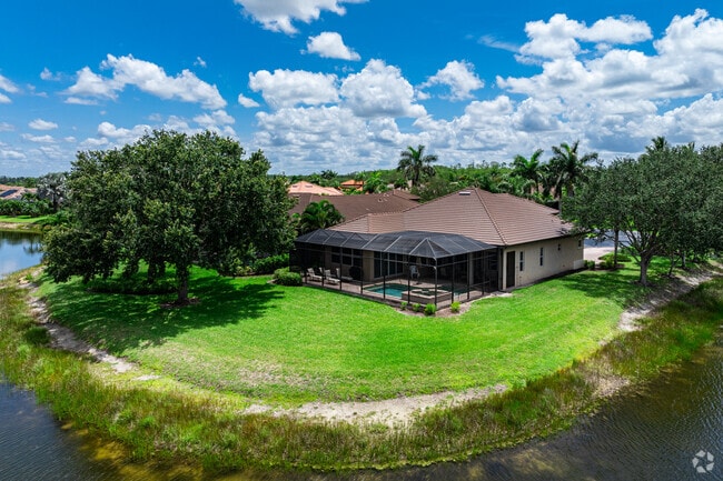 Grandezza homes have private backyards overlooking the lakes.