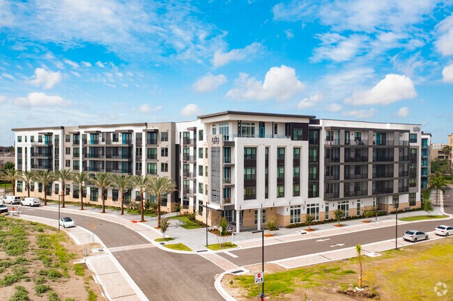 250 Carillon Pky Saint Petersburg, FL
