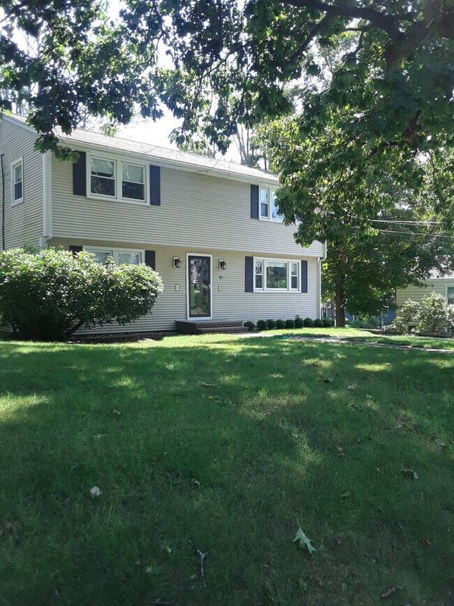 37 Summit St Unit 37 Summit Street, North Andover, MA 01845