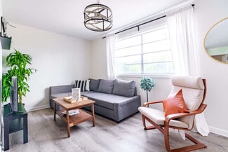 605 Dennison Ave Unit ID1265611P, Columbus, OH 43215