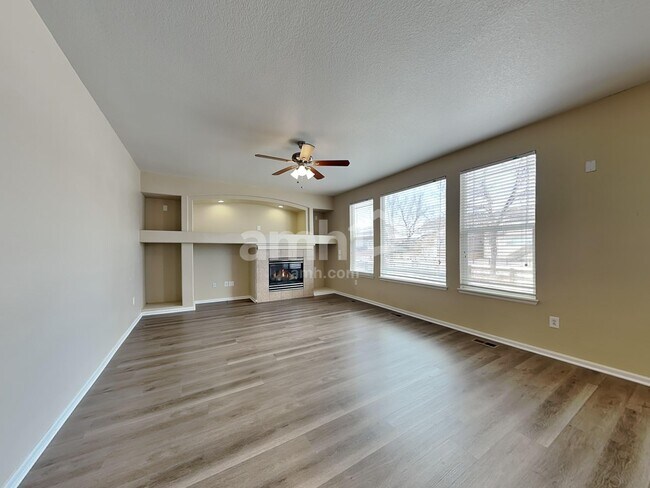 11791 Lewiston St, Commerce City, CO 80022 - photo 6