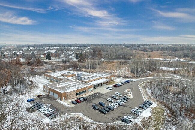 Grades 6-12 attend Aris Woodwinds.