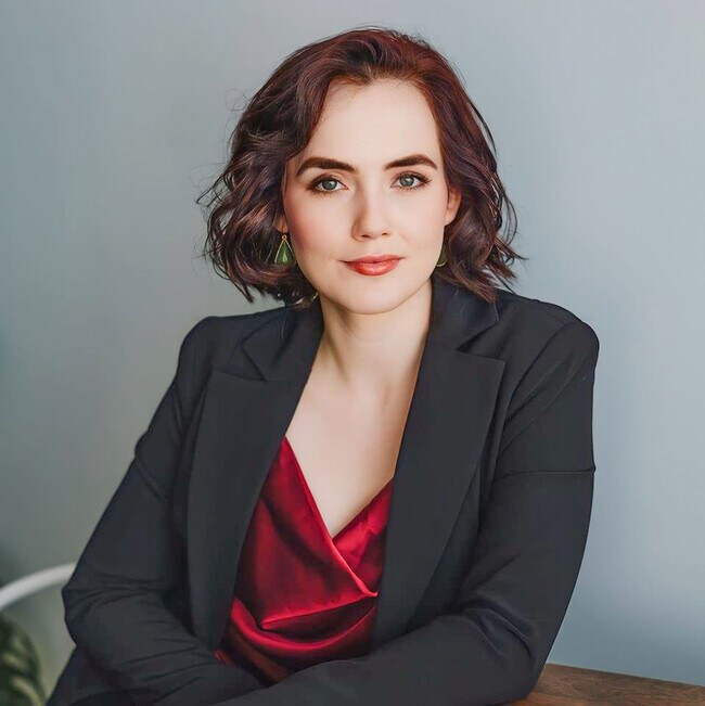 Agent Photo