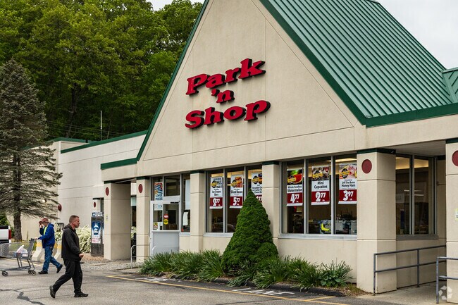 Park 'n Shop provides Dudley residents with a wide selection of groceries.