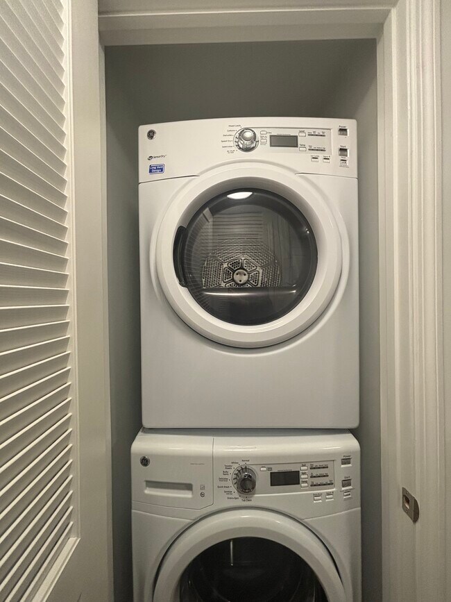 2051 NE 167th St unit A2, North Miami Beach, FL 33162 - photo 7