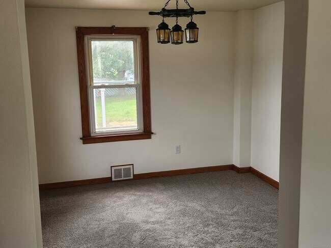 56 N Turnpike Rd, Wallingford, CT 06492 - photo 5