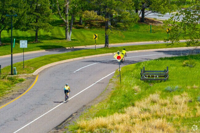 There are abundant bike trails in Ken Caryl.