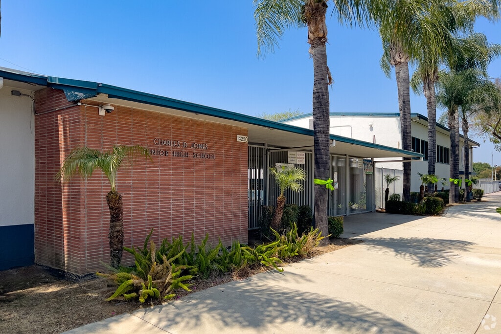 Charles D. Jones Junior High School serves grades 6-8.