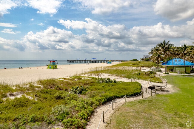 The nearby Atlantic Ocean is one of many reasons residents love the Cresthaven neighborhood.