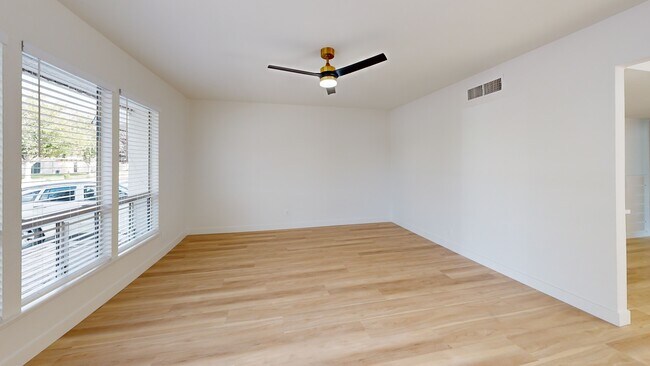 3447 One Nation Ave, Las Vegas, NV 89121 - photo 2