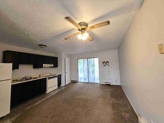 1200 N Main St Unit 302, Nappanee, IN 46550