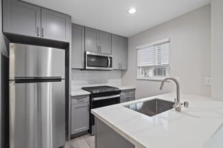 2011-2013 Charle St, Costa Mesa, CA 92627