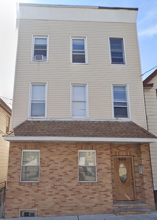 2nd floor for rent