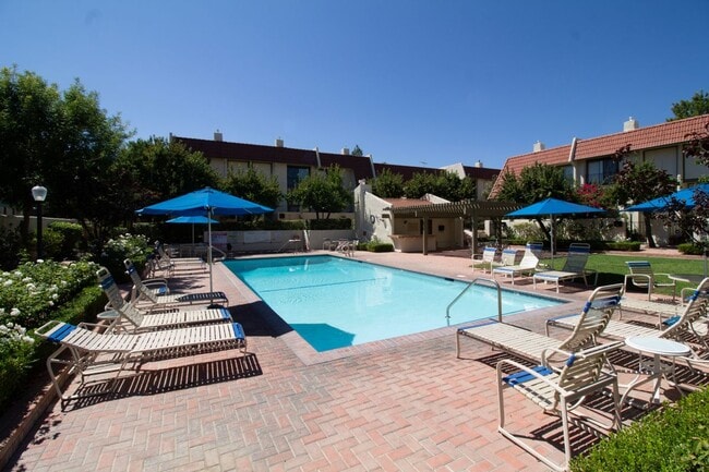 6204 Shoup Ave, Woodland Hills, CA 91367 - photo 2