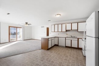 621 N Sandy Ln, Elkhorn, WI 53121