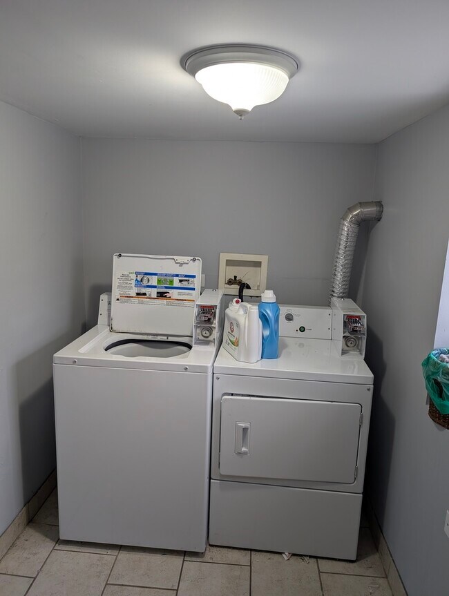 3532 N Elston Ave unit 2, Chicago, IL 60618 - photo 5