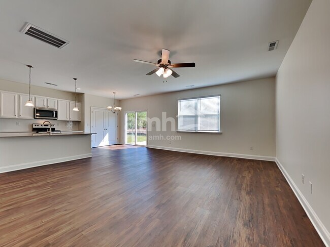 1319 Bethany Dallas Dr, Charlotte, NC 28214 - photo 6