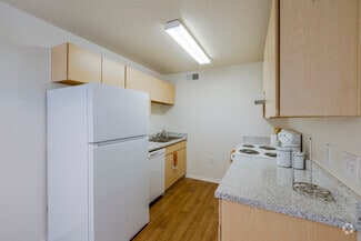 6755 N 83rd Ave, Glendale, AZ 85303