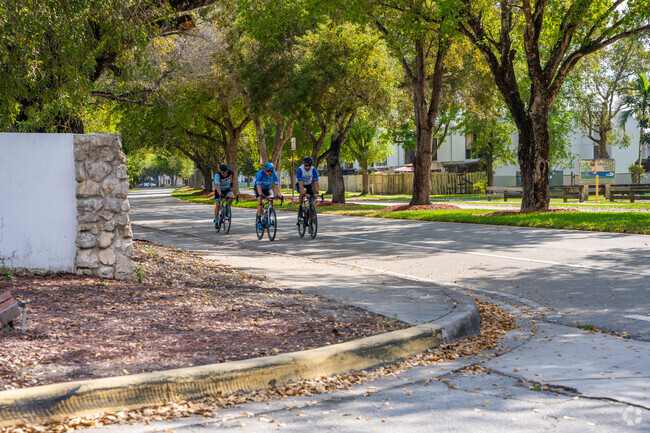 Kendale Lakes is a suburban enclave filled with winding residential streets and green space.