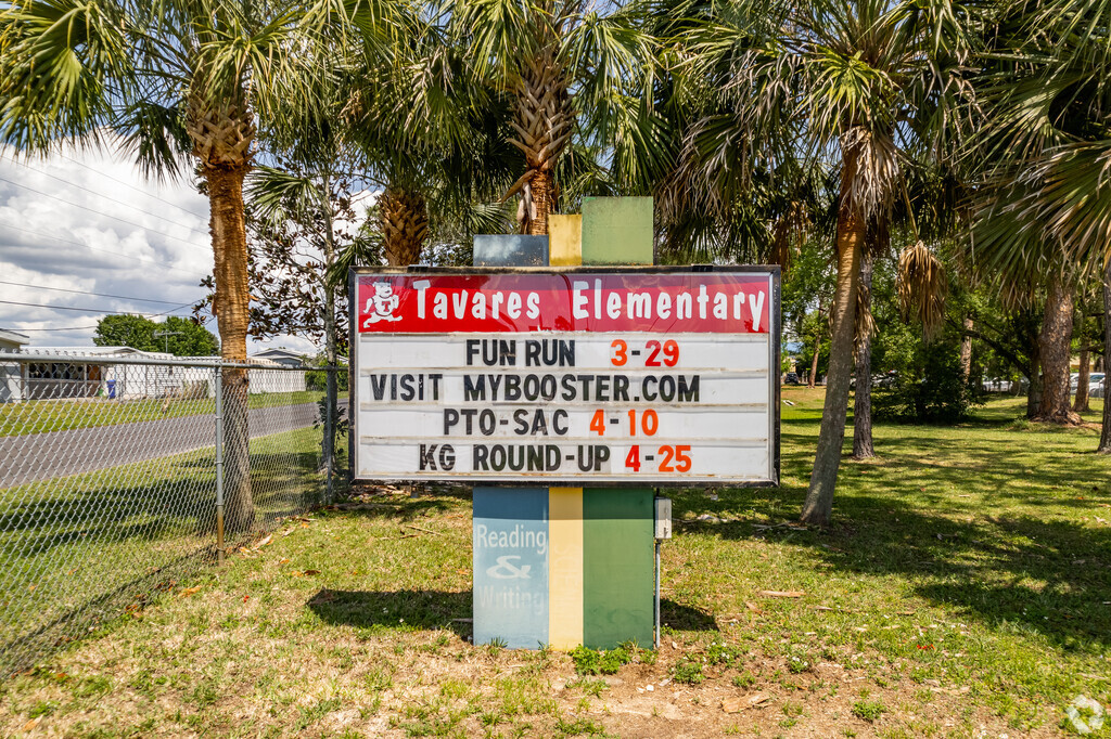 Tavares Elementary School is located in Tavares, Fl.