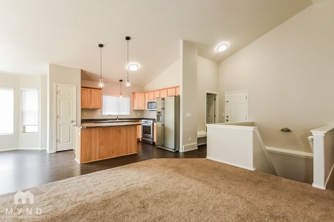 1404 N 2475 W, Clearfield, UT 84015 - photo 2