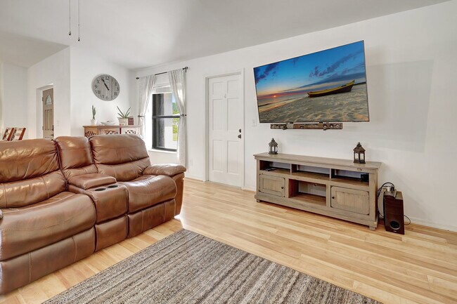 98 Chardon Place unit FL1-ID1073520P, Naples, FL 34110 - photo 2