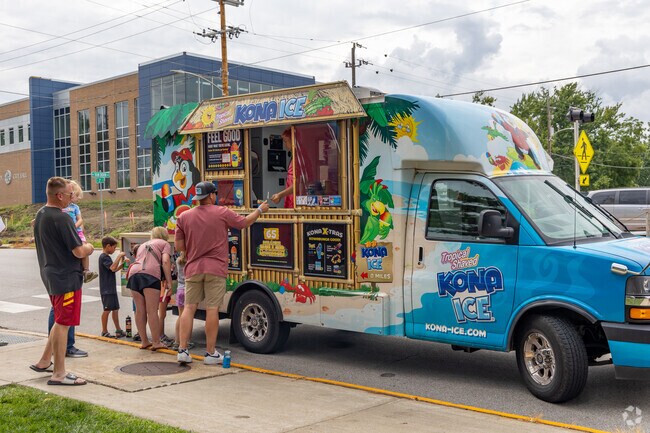 Polk City’s Four Seasons Festival brings food trucks and family fun to the historic square.